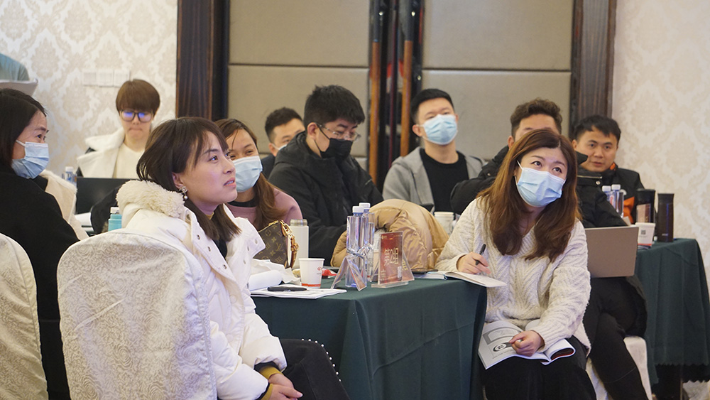講師培訓班一般都多少錢？深度解析費用背后的價值